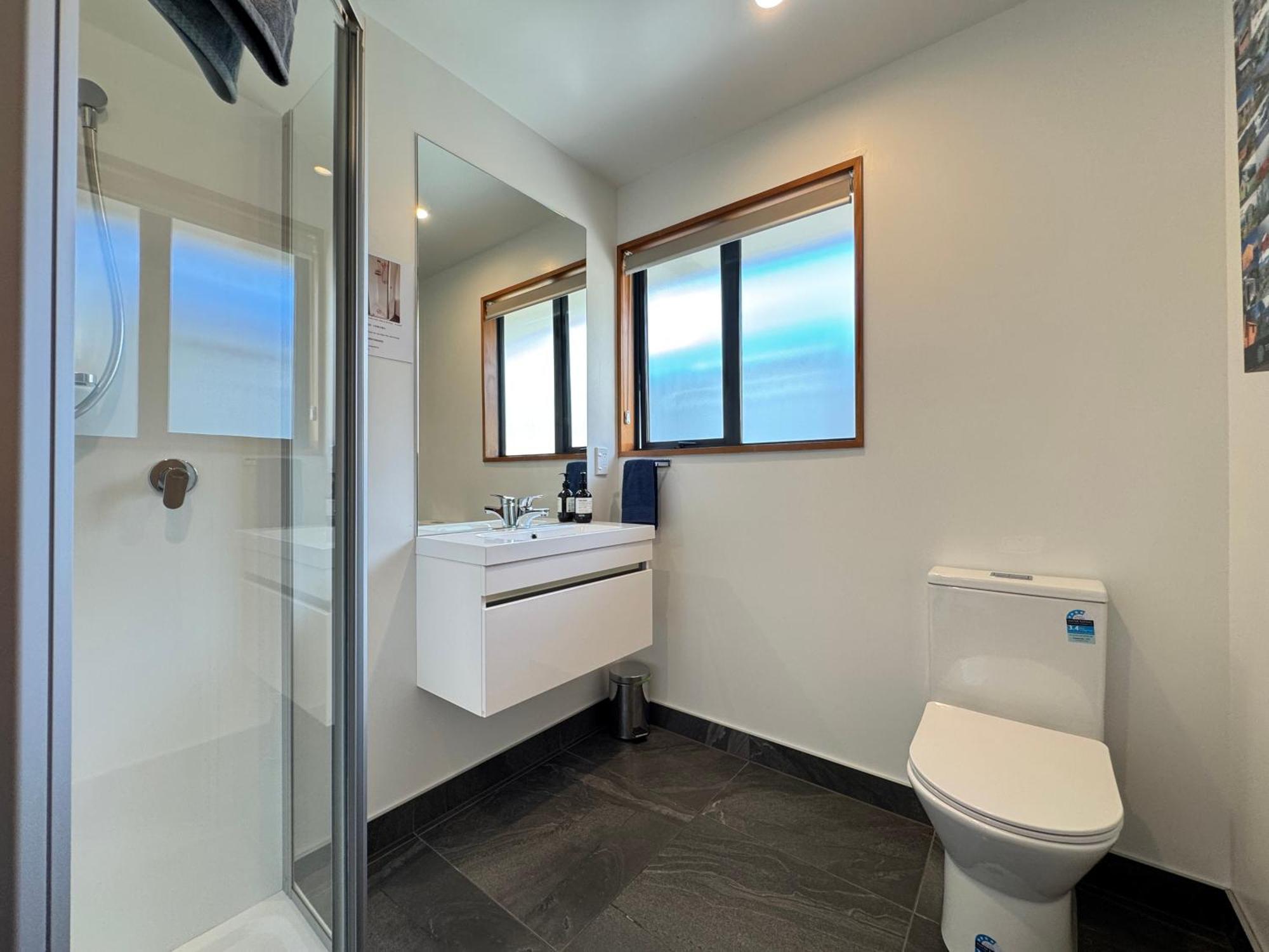 Wanaka Lake Studio Экстерьер фото